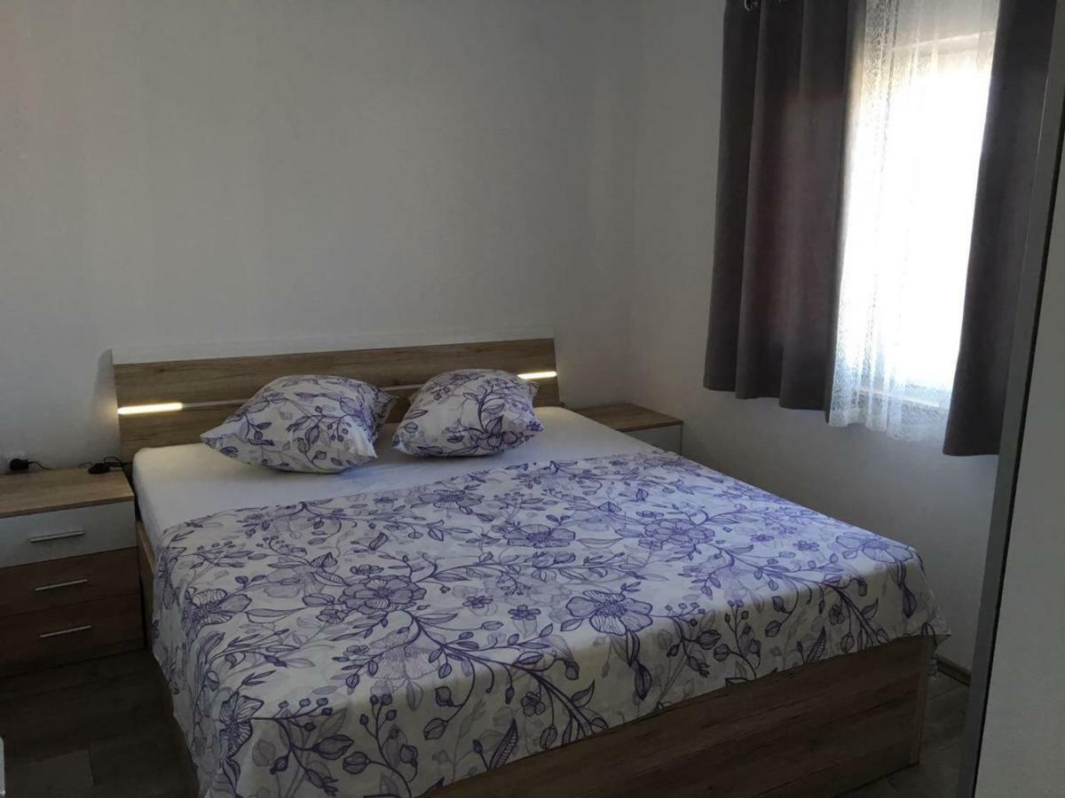 טרוגיר Apartman Ana מראה חיצוני תמונה