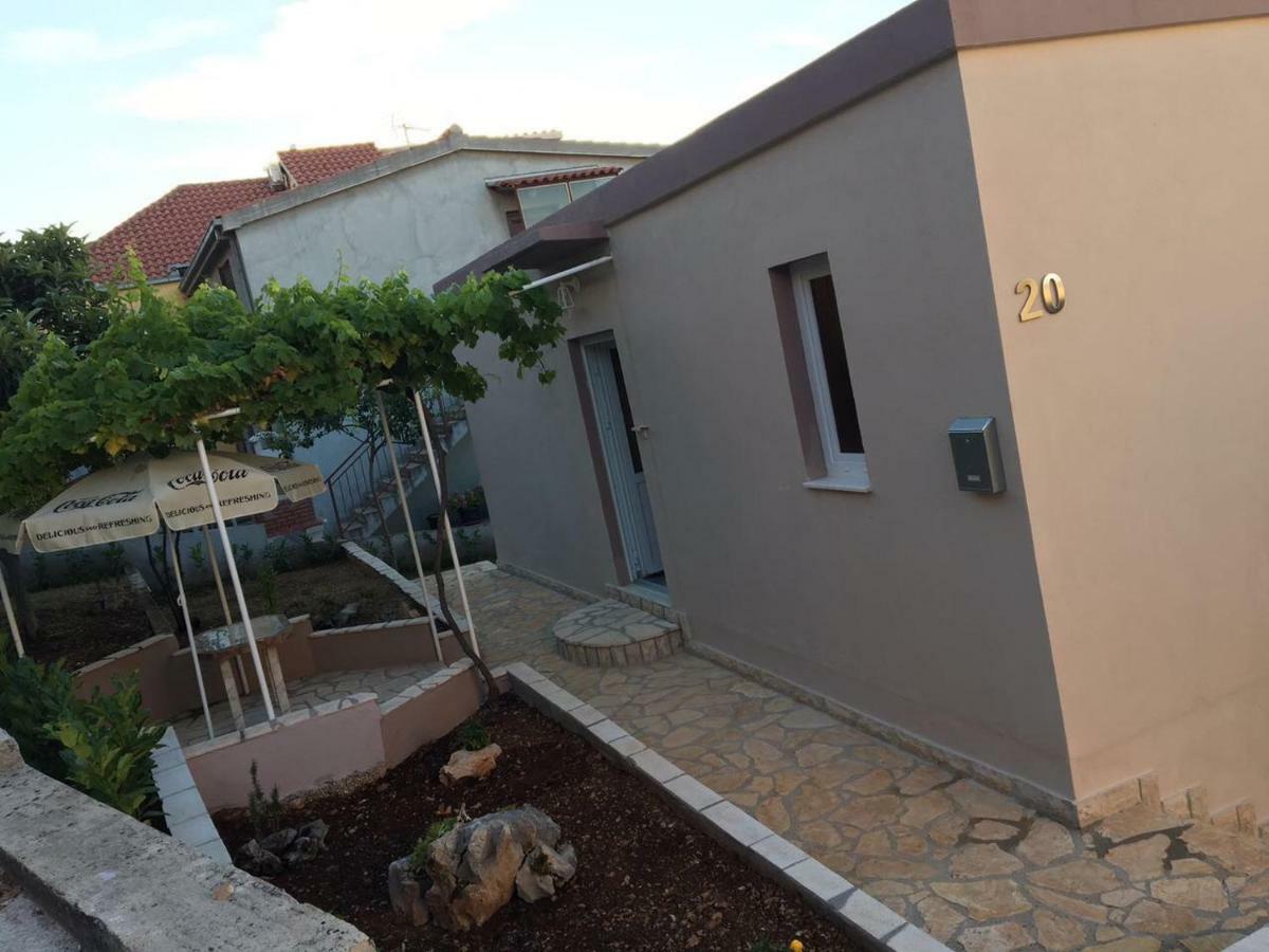 טרוגיר Apartman Ana מראה חיצוני תמונה