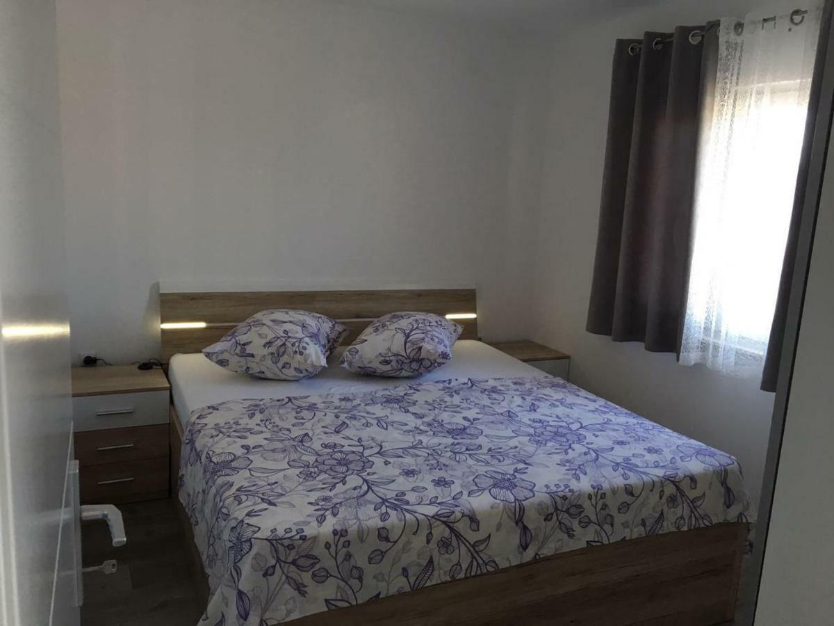טרוגיר Apartman Ana מראה חיצוני תמונה